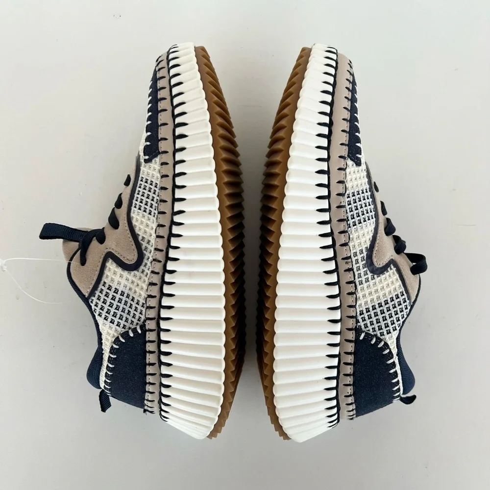 Claudia Ghizzani Whipstitch Chunky Heel Sneakers in Navy Blue and Cream, size 37